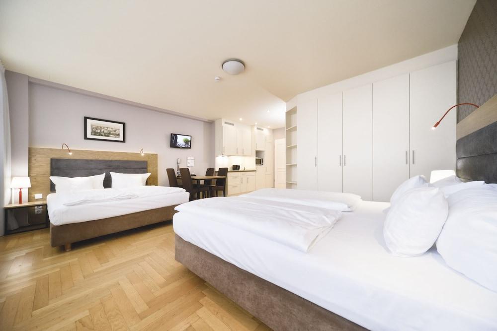 Youth Apartments - Ku'Damm *