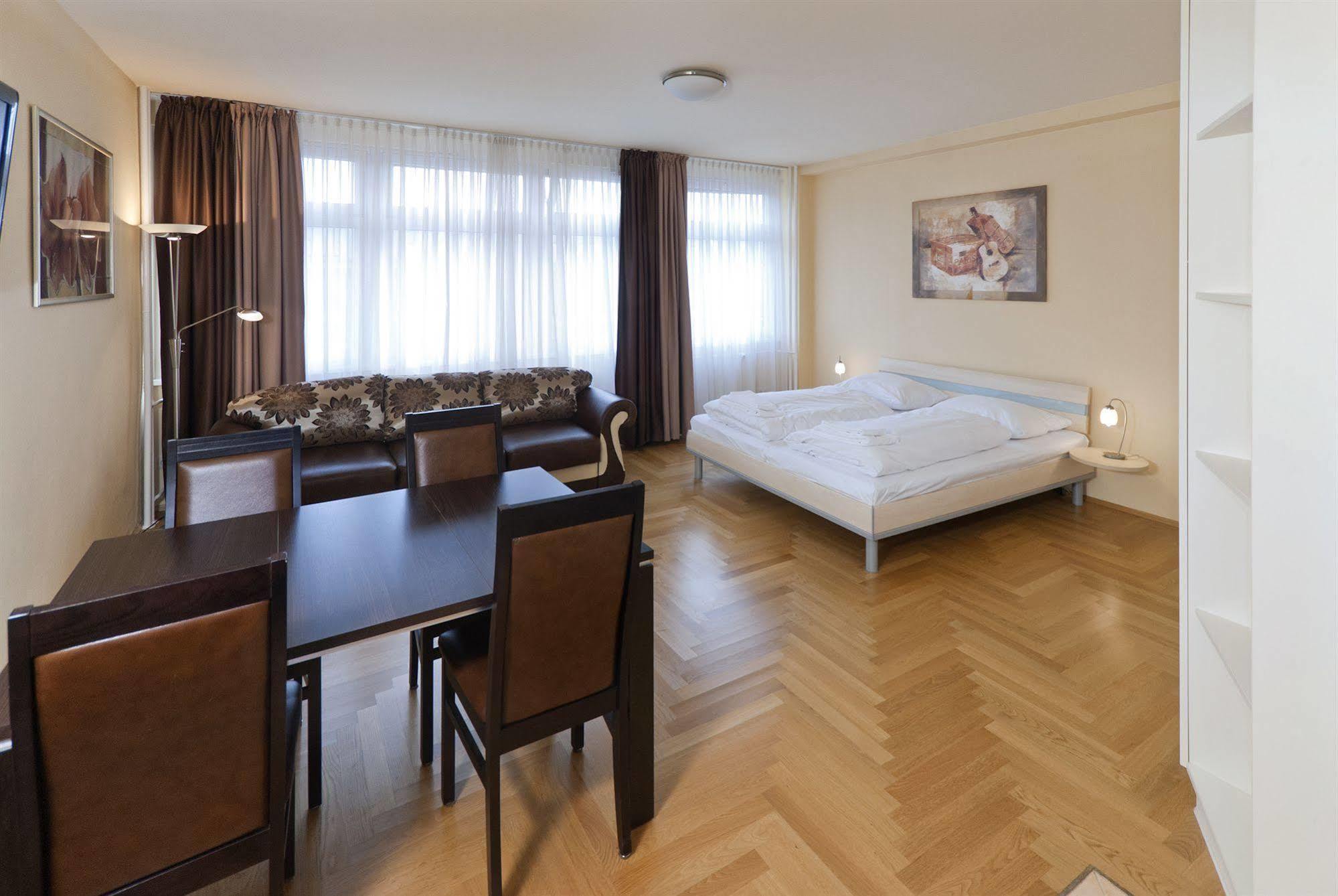 Youth Apartments - Ku'Damm